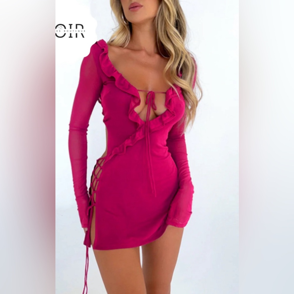 Like new, pink ruffled body con dress